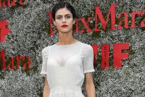 Alexandra Daddario weiß sich in Szene zu setzen