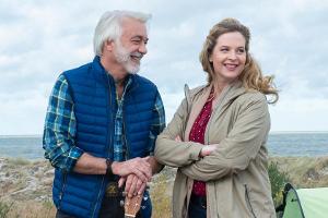 "Camping mit Herz": Kalle (Christoph M. Ohrt) und Desiree (Diana Amft) sind sich sympathisch