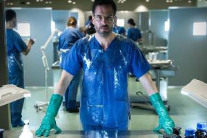 Tim Bergmann verkörpert den Rechtsmediziner Dr. Fred Abel