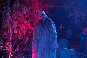 Ein entlegenes Spukhaus samt Geist wartet in "Halloween Haunt" ab 31. Oktober 2019 auf Kinogänger