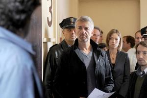 "Tatort: Hitchcock und Frau Wernicke": Ritter (Dominic Raacke) und Stark (Boris Aljinovic) haben einen Durchsuchungsbefehl.