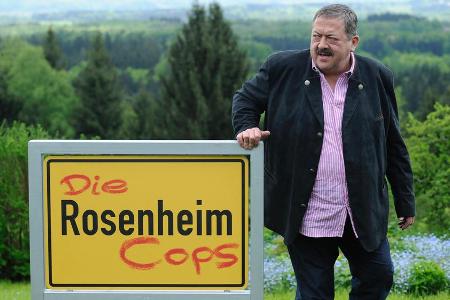 Joseph Hannesschläger als Kriminalhauptkommissar
Korbinian Hofer in 