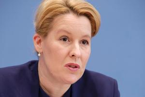 Franziska Giffey muss ihren Doktortitel nicht abgeben