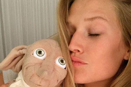 Ganz viel Liebe für Toni Garrns Kuscheltier