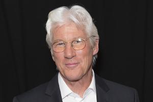 Richard Gere erhält einen Orden für seine tatkräftige Unterstützung als Seenotretter