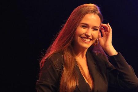 Zieht sie wirklich in den Dschungel? Laura Müller soll bereits als Kandidatin fest stehen.