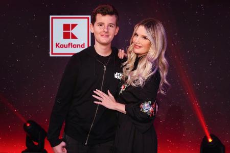 Stolze Mama: Mirja du Mont und Sohn Fayn