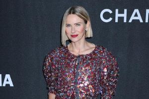 Die Australierin Naomi Watts trägt in New York Chanel