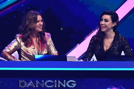 Katarina Witt (l.) mit ihrer Jurykollegin Judith Williams
