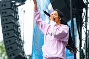 Konnte sich gegen ihre namhafte Konkurrenz durchsetzen: Juju