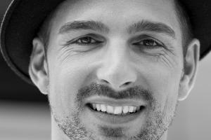 "Man hört nur mit dem Herzen gut: Was man von Gehörlosen lernen kann" heißt das Buch von "Let's Dance"-Star Benjamin Piwko