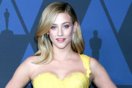 Lili Reinharts Instagram-Caption verrät, wie sehr sie sich über ihren Auftritt freut