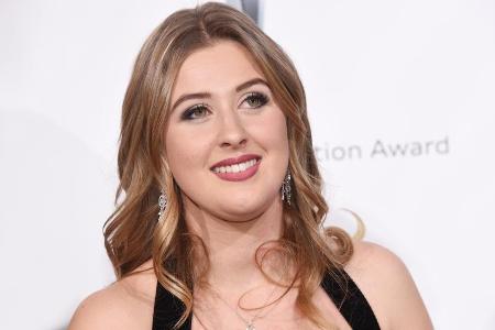 Gewährt einen Einblick in das Familien-Fotoalbum: Gina-Maria Schumacher