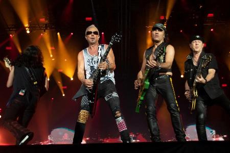 Einen der größten Wende-Hits lieferten die Scorpions mit 