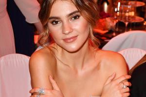 Auch Model Stefanie Giesinger setzt auf Babyboomer Nails