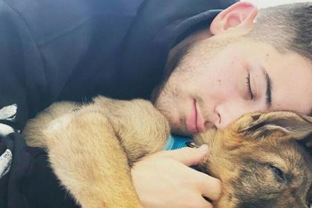 Nick Jonas hat eine neue Lieblingsbeschäftigung am Morgen