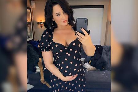 Demi Lovato zeigt sich auf Instagram mit Babybauch