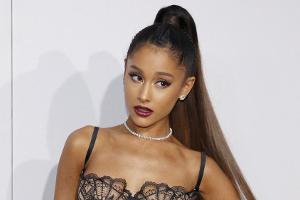 Ariana Grande bei den American Music Awards in Los Angeles