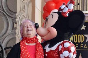 Russi Taylor mit Minnie Maus im Jahr 2018