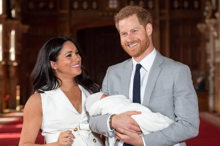 Wollen die Taufe möglichst privat halten: Meghan und Harry mit Söhnchen Archie