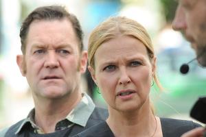 "Die Chefin: Geiselnahme": Wie können Vera (Katharina Böhm) und Böhmer (Jürgen Tonkel) ihren Kollegen Trompeter befreien?