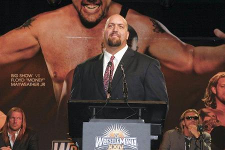 Ein großer Mann bekommt eine große Show: WWE-Wrestler The Big Show geht unter die Sitcom-Darsteller