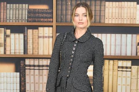 Margot Robbie auf der Pariser Fashion Week