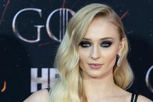 Kann sich nur noch bruchstückhaft an ihre erste Hochzeitsparty erinnern: Sophie Turner