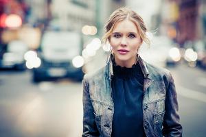 Laura Karasek geht mit ihrer Talkshow "Laura Karasek - Zart am Limit" auf Sendung