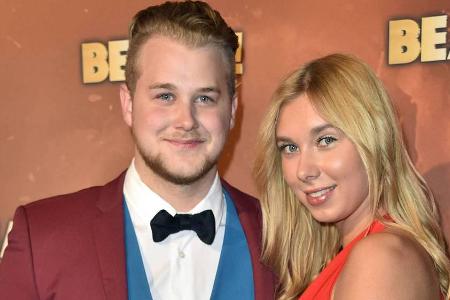 Felix van Deventer mit Freundin Antje bei einem Auftritt in Berlin