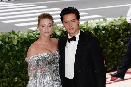 Machen sich über die Trennungsgerüchte lustig: Lili Reinhart und Cole Sprouse