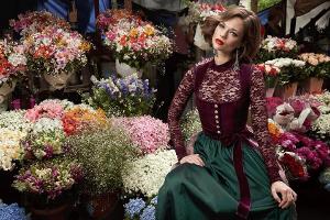 Designerin Kinga Mathe entwirft jedes Jahr ein Luxus-Dirndl: So sieht das Modell 2019 aus