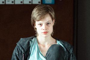 Emma Bading als Jennifer Reitwein im TV-Drama "Play"