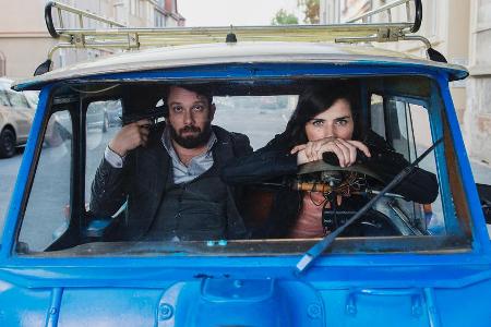 Lessing (Christian Ulmen) und Dorn (Nora Tschirner) sind tatverdächtig und fliehen wie 