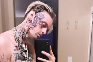 Aaron Carter zeigt sein neues Tattoo