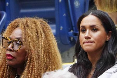 Herzogin Meghan (r.) neben der Mutter von Serena Williams, Oracene Price, beim US-Open-Finale der Damen