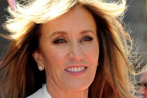 Felicity Huffman wird von ihrer Familie unterstützt