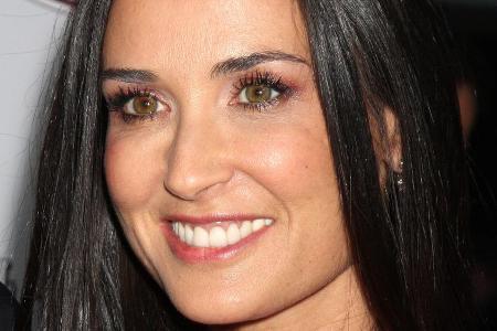 Demi Moore ließ sich mit 56 Jahren nackt für das Cover eines Magazins ablichten.