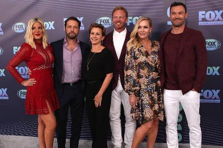 Wiedervereint: Tori Spelling (v.l.n.r.), Jason Priestley, Gabrielle Carteris, Ian Ziering, Jennie Garth und Brian Austin Green