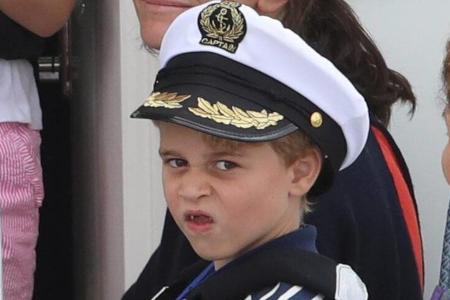 Prinz George als kleiner Kapitän