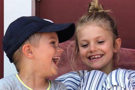 So sehen glückliche Kinder aus: Prinz Oscar und Prinzessin Estelle von Schweden
