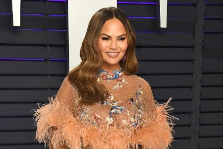 Chrissy Teigen bei der Vanity Fair Oscar Party in Los Angeles