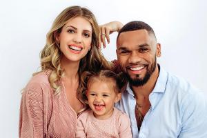 Sarah und Dominic Harrison haben mit Mia Rose 2017 das erste Mal Nachwuchs bekommen