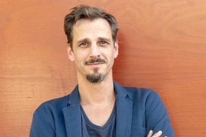 Max von Thun spielt in "Schattenmoor" einen Lehrer