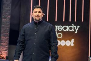 Tim Mälzer in seiner Show "Ready to beef!"