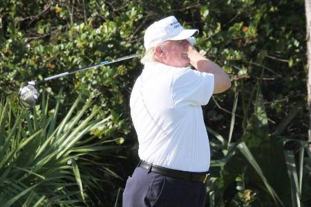 Donald Trump bei einer Runde Golf in Florida
