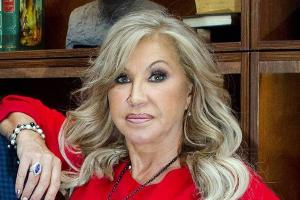 Carmen Geiss wünscht sich noch viele Jahre mit ihrem Hund Dex