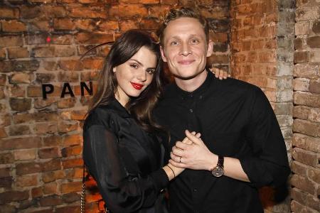 Ruby O. Fee und Matthias Schweighöfer bei ihrem ersten gemeinsamen Pärchen-Auftritt in Berlin