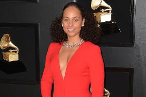 Alicia Keys will die "Reise" zu sich selbst öffentlich machen