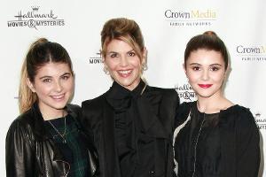 Der Skandal um Lori Loughlin sorgt dafür, dass ihre beiden Töchter nicht mehr in ihre Elite-Uni zurückkehren